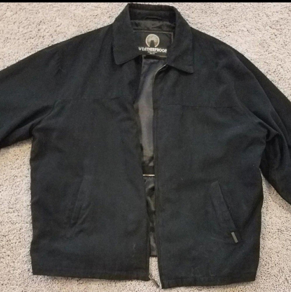 Weatherproof brand men's black jacket.